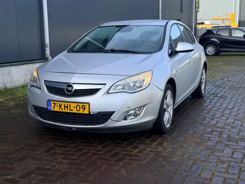 Opel Astra 1.4 Turbo Color Edition