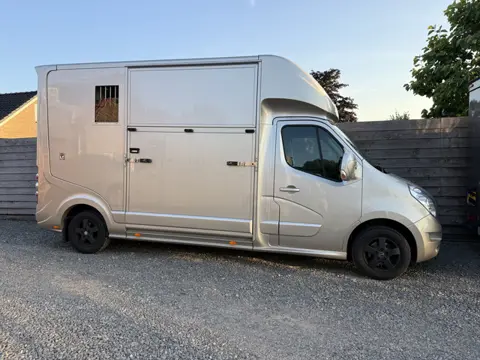 Renault Master | HORSETRUCK | ROELOFSEN | STALLION 3XL | 2016 | 75.021KM | HENGST | AUTOMAAT | L3 | 
