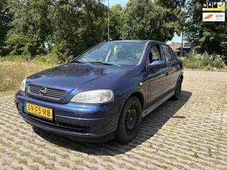 Opel Astra 1.6-16V Club - elektrisch schuifdak