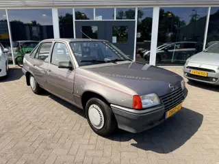Opel Kadett 1.8S LS Automaat Apk 4-2027*Start en rijdt goed