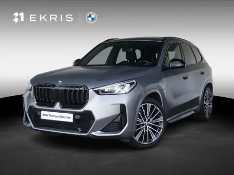 BMW X1 xDrive25e SoH 100% | M Sportpakket | Travel Pack | Stuurwielrand verwarmd | 20 inch | M Adapt