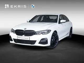 BMW 3 Serie Sedan 318i | High Executive | M Sportpakket | 19 inch | Parking Pack | HiFi | Sportstoel
