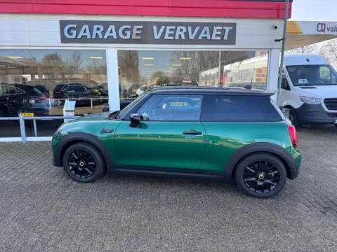 MINI Mini Electric Classic 33 kWh (bj 2022, automaat)