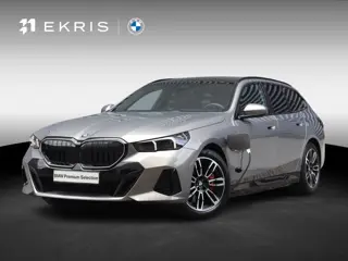 BMW 5-serie Touring 550e xDrive | M Sportpakket Pro | Panodak | Trekhaak | Driving Assistant Prof. |