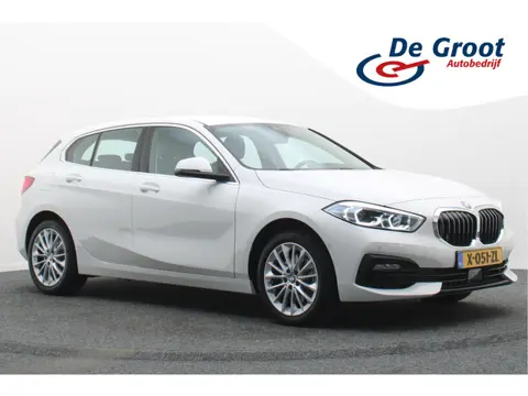 BMW 1-serie 118i (bj 2024, automaat)