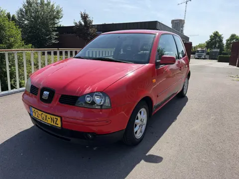 SEAT Arosa 1.4i Signo (bj 2001, automaat)