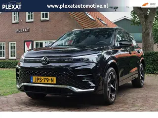 Volkswagen Tiguan 1.5 eHybrid R-Line Business Aut. | 2x R-Line | IQ Light | Slechts 3200KM | Massage
