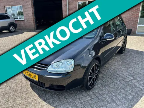 Volkswagen Golf 1.6 FSI Turijn // Nieuwe APK // 157.000 km