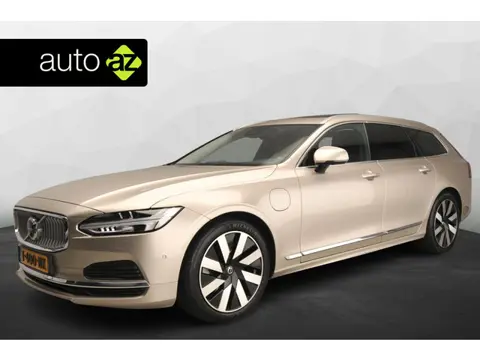 Volvo V90 2.0 T6 Plug-in hybrid AWD Ultimate Bright | Trekhaak | Bowers & Wilkins | Massage | Pano |