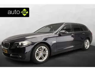 BMW 5 Serie Touring 520i Panoramadak / Trekhaak / HIFI / Navigatie professional / Key-less / Alu wie