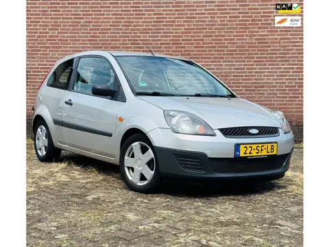 Ford Fiesta 1.3-8V Champion