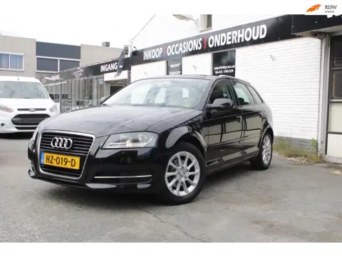 Audi A3 Sportback 1.2 TFSI Attraction / Airco / APK / Elektirsche ramen