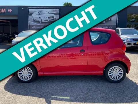 Toyota Aygo 1.0-12V 3-deurs - 135.100 Kilometer n.ap