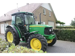 John Deere 5515 (bj 2010)