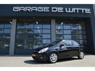 Opel Corsa 1.4-16V Cosmo