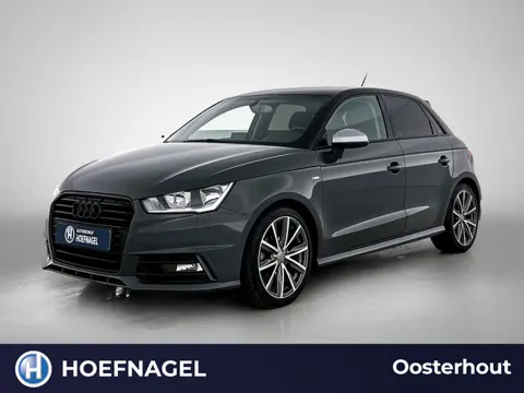 Audi A1 Sportback 1.0 TFSI S Line | Cruise control | Stoelverwarming | Navigatie | Airco | Parkeerse