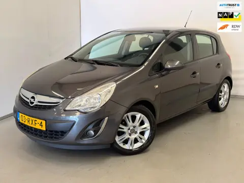Opel Corsa 1.2-16V Edition / NL-auto / Airco / LM velgen