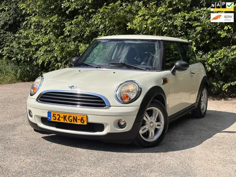 Mini 3-Deurs 1.4 One Business Line | Airco + Cruise control Nu € 2.750,- !!!