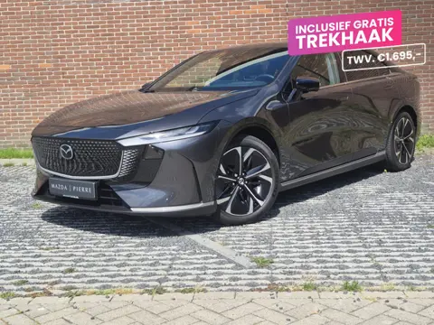 Mazda 6e Takumi Business Edition 68.8 kWh | ZWART LEDER | NAVI | PANO | 360 CAMERA | GRATIS TREKHAAK