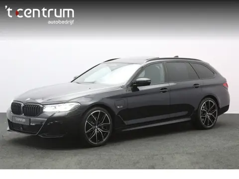 BMW 5 Serie Touring 530e 293 PK M-Sport High Executive PHEV, Panoramadak, Driv. Ass. Prof, Head-Up, 