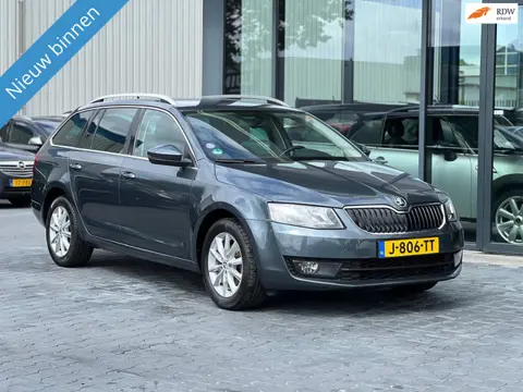 Skoda Octavia Combi 1.2 TSI GREENTECH STYLE AIRCO NAVI LMV