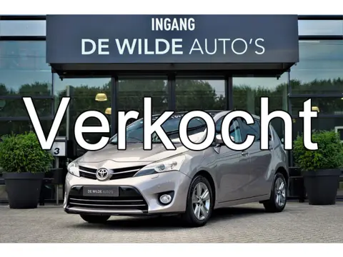 Toyota Verso 1.8 VVT-i Dynamic Business 7-persoons Pano Trekhaak Camera Leer