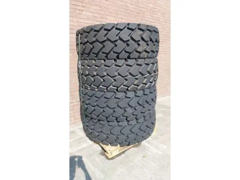 Goodyear titan 20.5R25 tires / Made in US / Unused / 24x