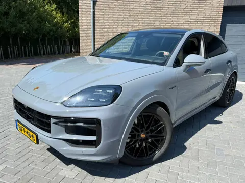 Porsche Cayenne 3.0 E-Hybrid, BTW, FACELIFT, Sport Design, Artic Grey, Bose, 360-Cam,