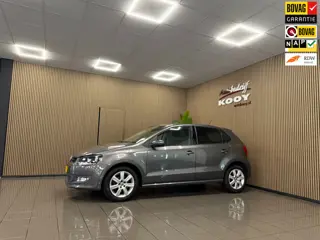 Volkswagen Polo 1.2 TSI Highline * Trekhaak / Airco / Cruise control / LM Velgen / NL Auto *