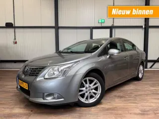 TOYOTA AVENSIS 1.8 VVTi Business / CLIMA / NAVI / CRUISE / Nieuwstaat 