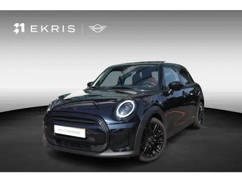 MINI 5-Deurs Cooper | Stuur- en stoelverwarming | Comfort Acces | Leder | Achteruitrijcamera | Panor