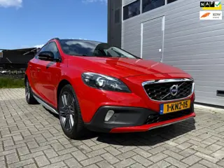Volvo V40 Cross Country 1.6 D2 Summum - Pano - Navigatie - Lederen Bekleding - Achteruitrijcamera - 