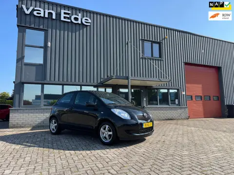 Toyota Yaris 1.3 VVTi Sol Airco 3drs nieuwe Apk