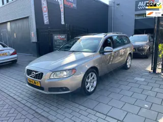 Volvo V70 2.0T Kinetic Schuifdak Trekhaak Airco Navi NAP APK