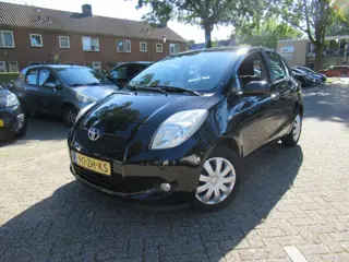 Toyota Yaris 1.3 VVTi Sol I Gr. Beurt+APK+Garantie 12M I ZUINIG + BETROUWBAAR