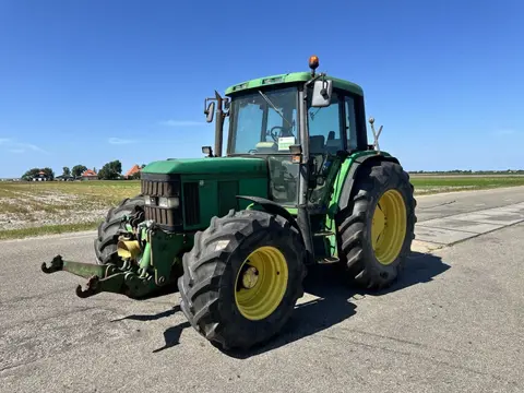 John Deere 6310