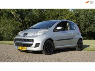 Peugeot 107 1.0-12V Millesim 200 Airco nieuwe APK