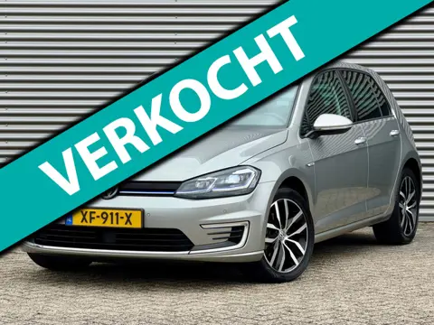 Volkswagen E-Golf | Warmtepomp | Camera | Navigatie | Virtual Cockpit | Keyless | Adaptive Cruise | 