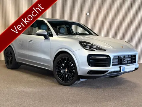 Porsche Cayenne 3.0 E-Hybrid SPORT DESIGN-PANO-SPORT CHRONO-14 VOUDIG-VIERWIELBESTURING-HEAD-UP-ZEER