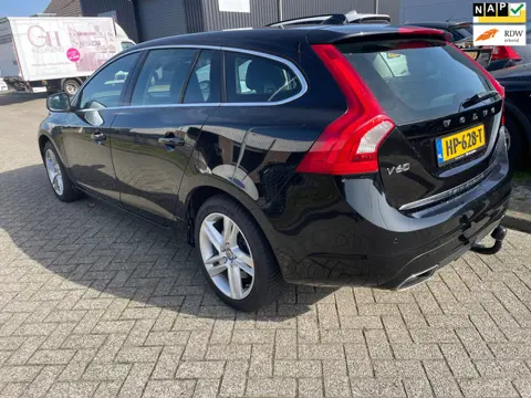 Volvo V60 2.4 D6 Twin Engine Momentum Garantie