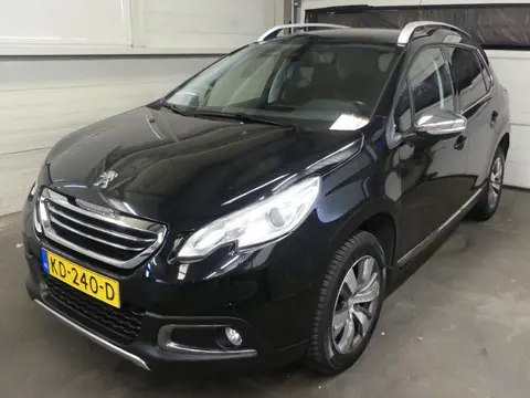 Peugeot 2008 1.2 PureTech Allure - Mooie Auto - Weinig Km Nap