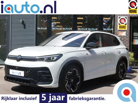 Volkswagen Tiguan 1.5 eHybrid 272pk R-Line Black Style Pano/Leder/IQ.Light HD/360/Headup/HK/Keyless/