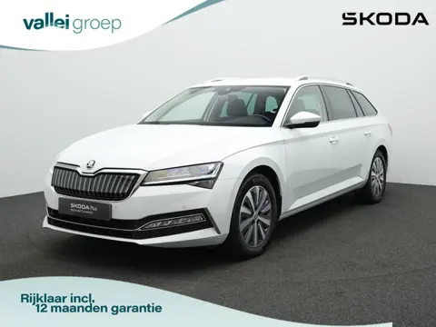 Skoda Superb Combi 1.4 TSI iV 218 pk DSG Business Edition | Trekhaak | Geheugenstoel | Matrix LED | 