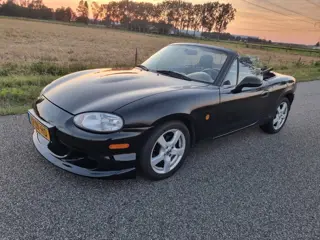 Mazda MX-5 1.8i