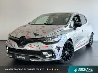 Renault Clio 1.6 Turbo R.S. Trophy UNIEK! | ACHTERUITRIJCAMERA | STOELVERWARMING | AKRAPOVIČ UITLAAT