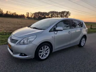 Toyota Verso 1.8 VVT-i Business automaat