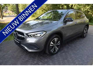 Mercedes-Benz GLA 250 e AMG Line 262 PK, ACC, Half Leer, ACC NIEUWST.