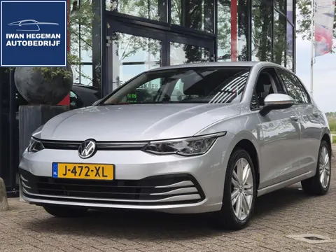 Volkswagen Golf 1.0 TSI Life | Navigatie via Apple carplay | Climate Control | Parkeersensoren | Lic