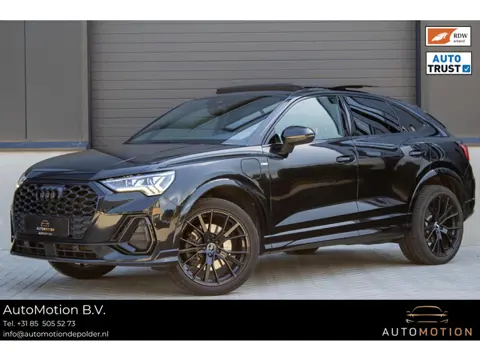 Audi Q3 Sportback 45 TFSIe S line B&O Camera Sfeerverlichting Trekhaak Rode Stiksels