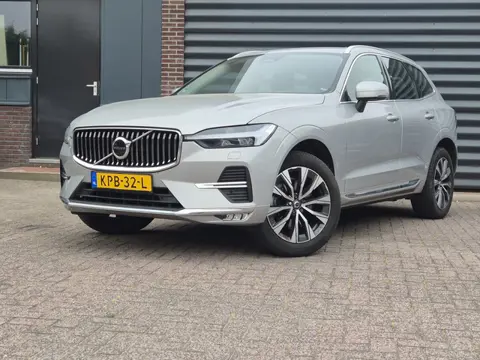Volvo XC60 2.0 B5 AWD Inscription Trekhaak Leer